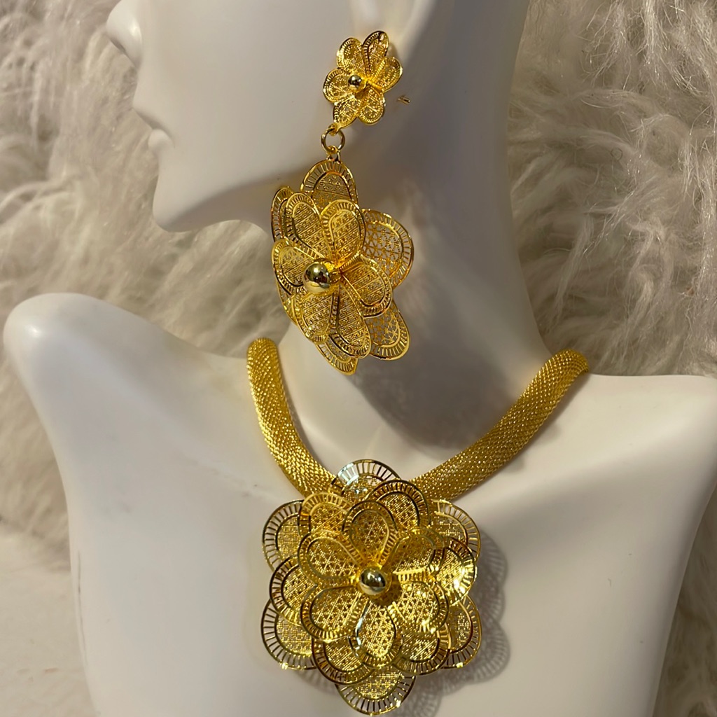 18karat Gold Filled Necklace And Earrings Gold Set